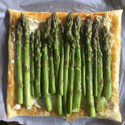 Asparagus and feta tart